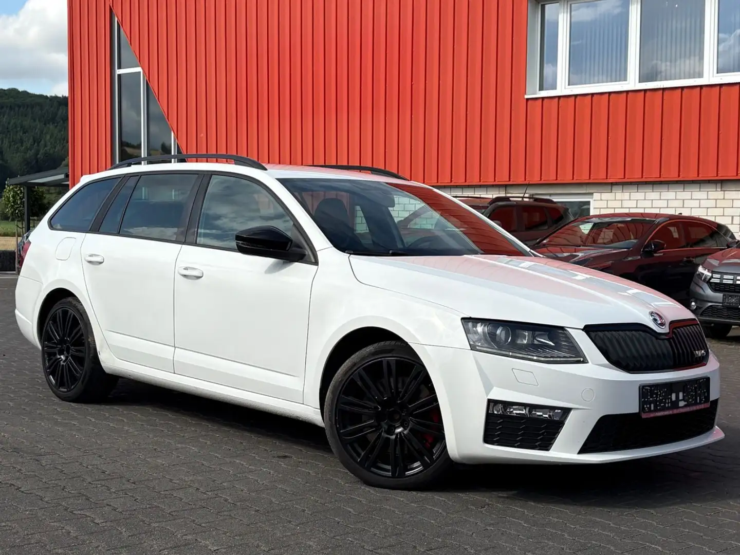 Skoda Octavia Combi RS 2.0 TDi Navi DSG Top Zustand AHK Weiß - 1