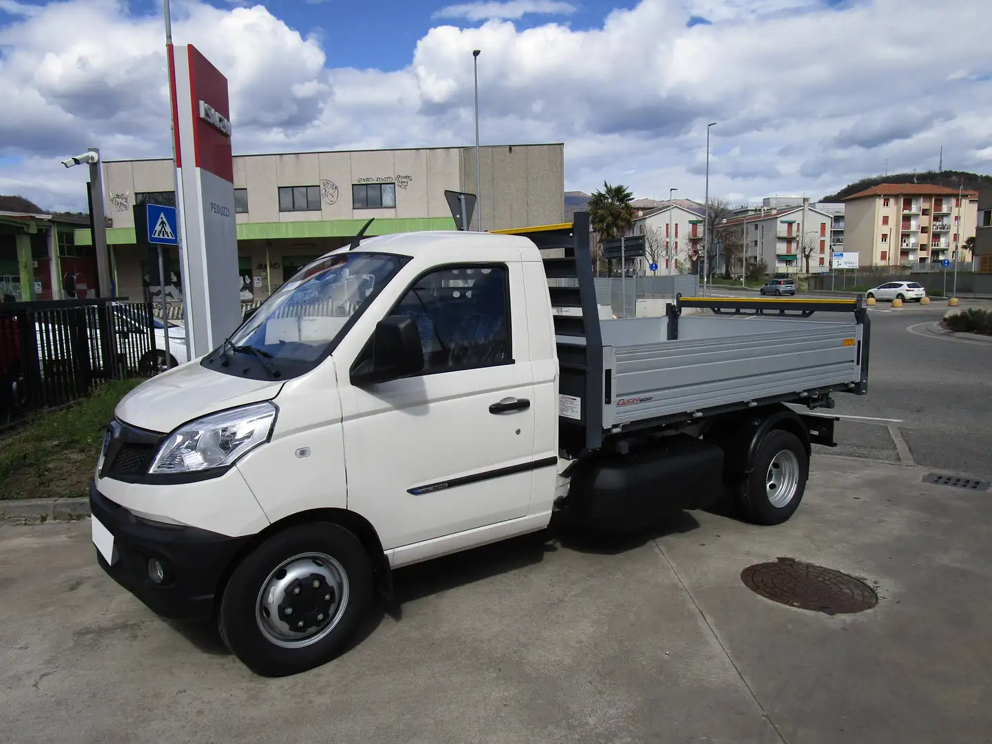 Piaggio Porter NP6  MAXXI RUOTA GEMELLA LONG RANGE GPL HD TOP Weiß - 2