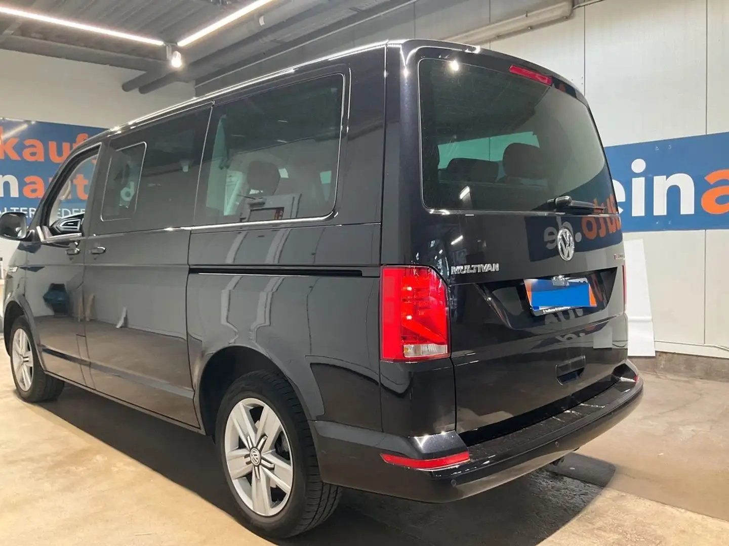 Volkswagen T6 Multivan T6.1 MULTIVAN 4MOTION LEDER NAVI STANDHZ AHK 7SI Schwarz - 2