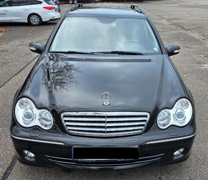 Second hand Mercedes Benz C-Class 