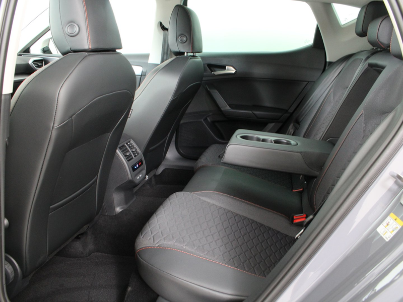 SEAT Leon FR Edition 1.5 TSI 115 PS — photo 5