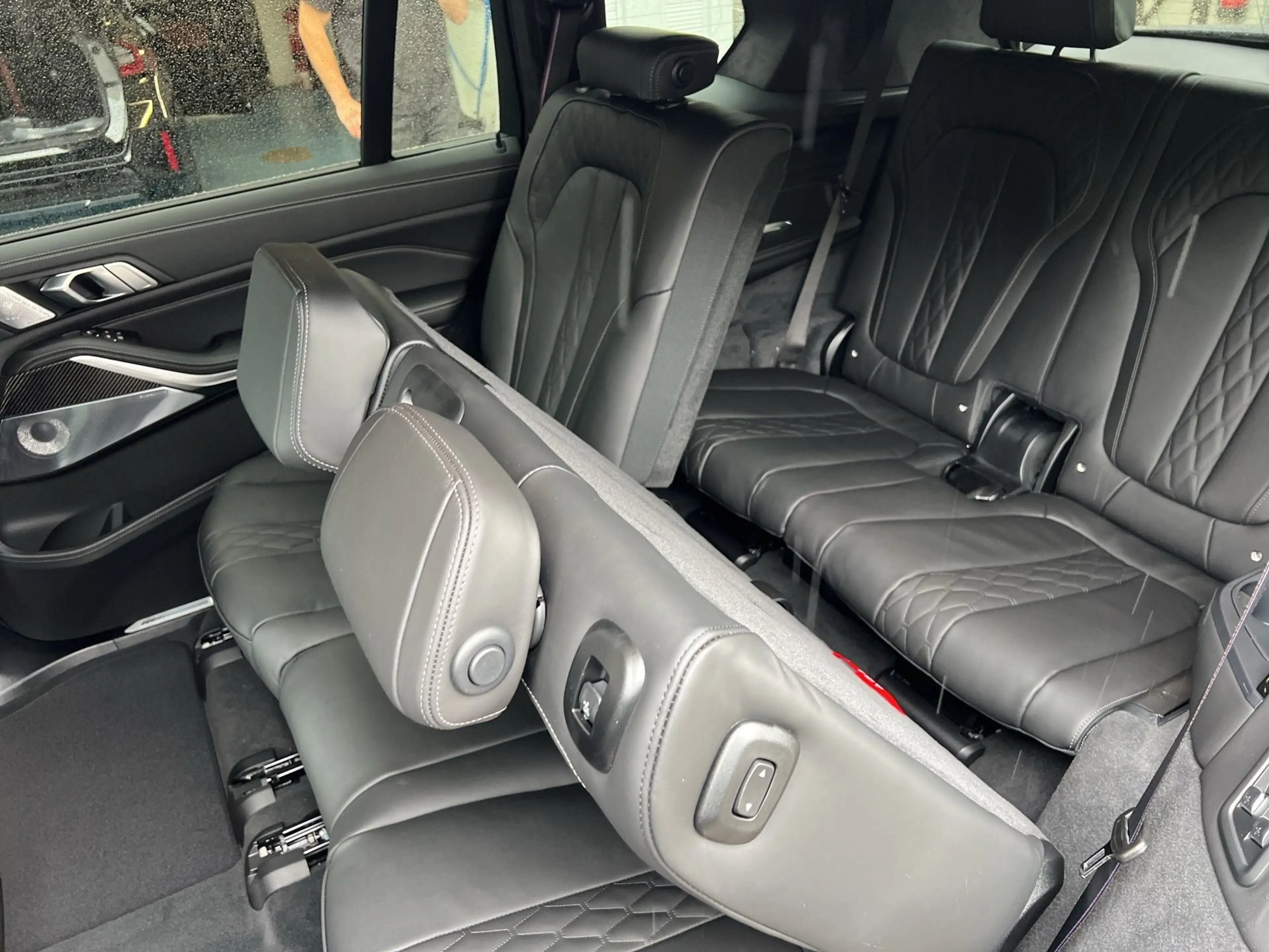 BMW X7 xDrive40d M Sportpaket B&W Surround UPE: 146.790 € — photo 12