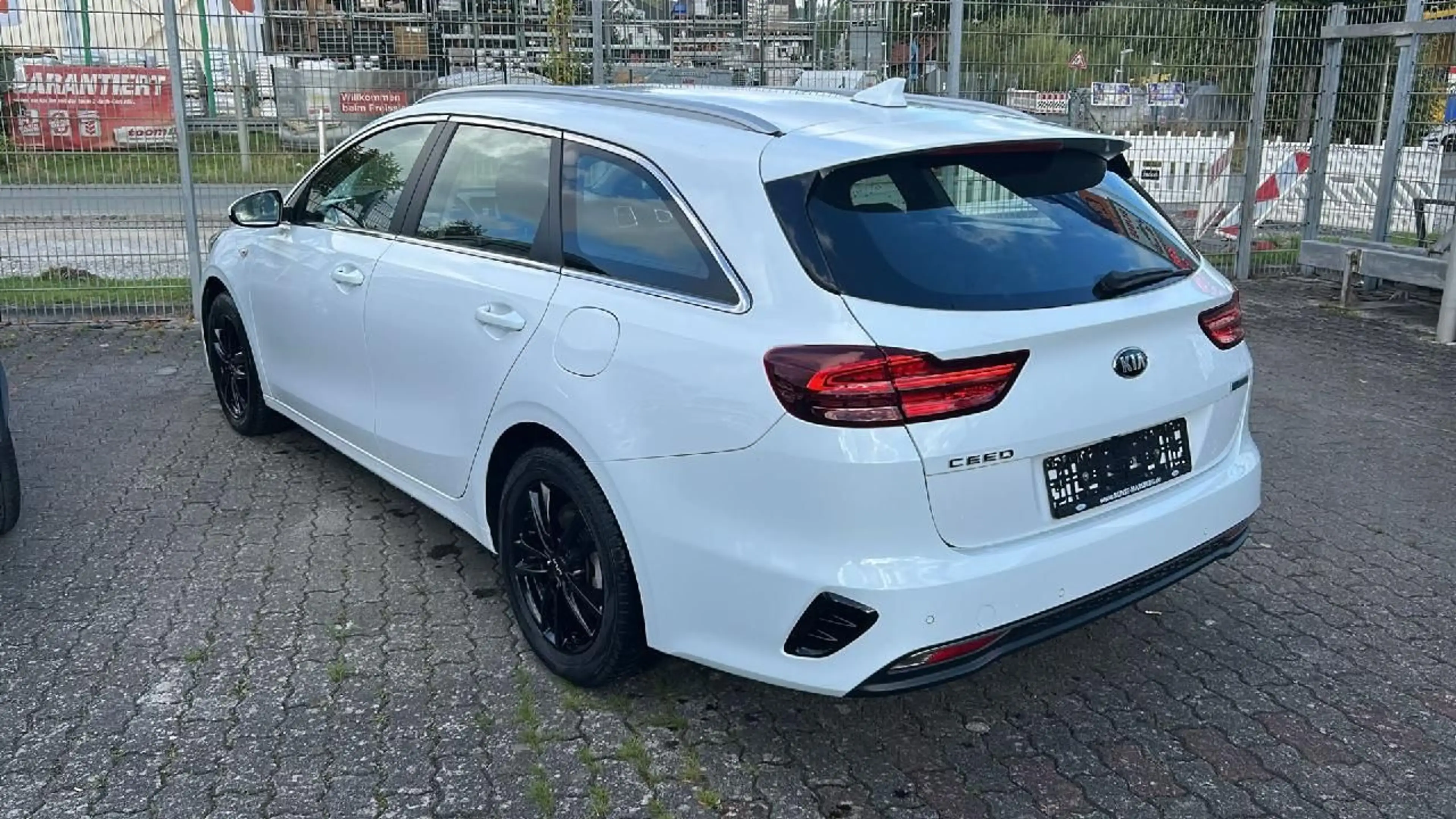 Kia Ceed SW / cee'd SW Ceed Sportswagon Vision — photo 3