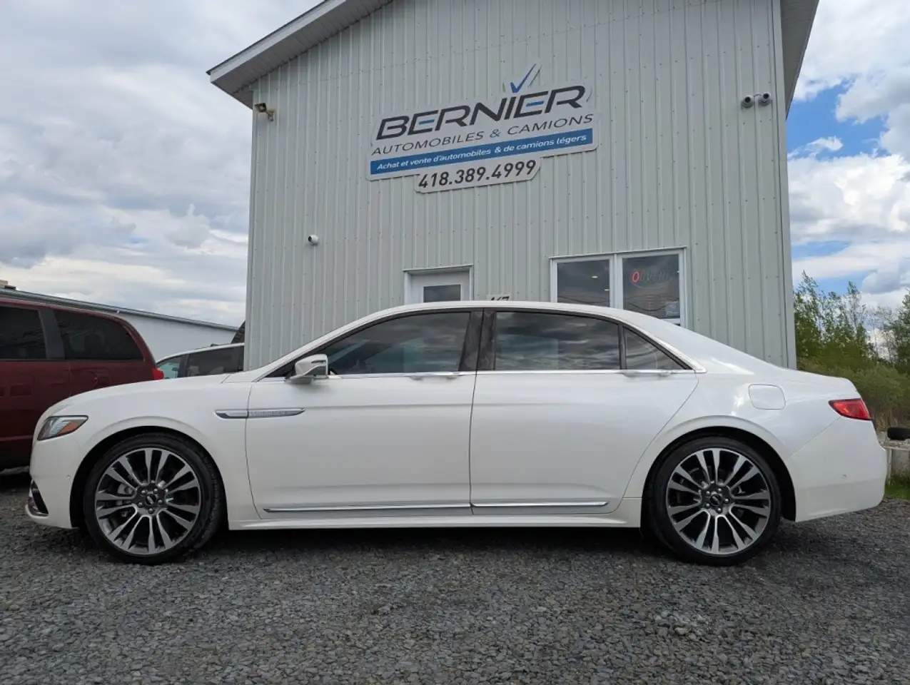 2017 Lincoln Continental
