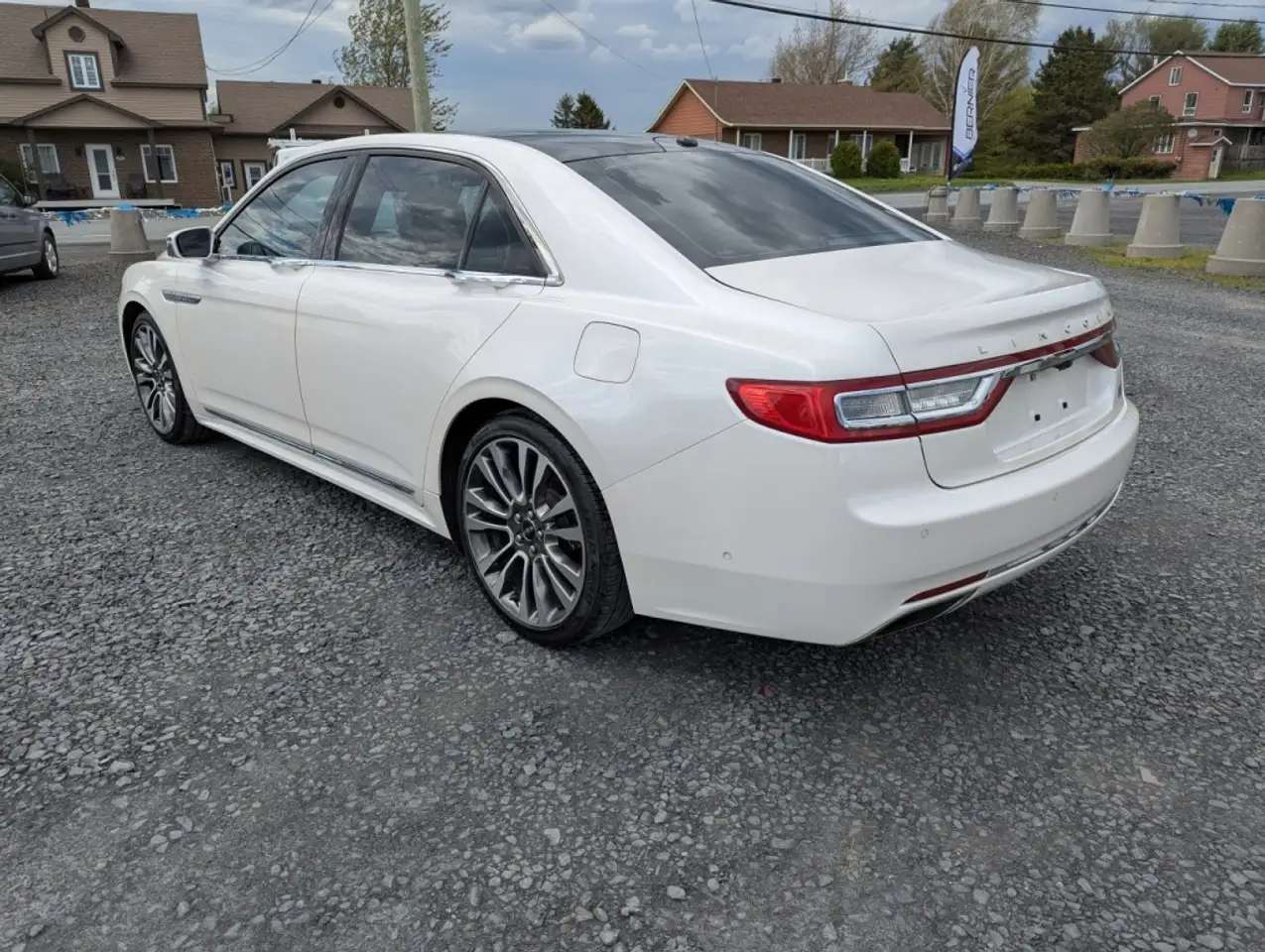 Lincoln Continental снимка Lincoln Continental