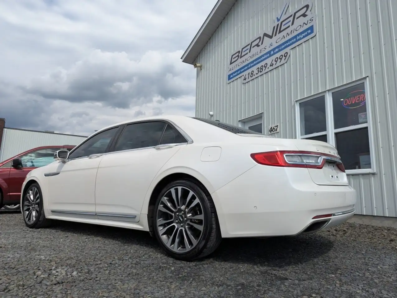Lincoln Continental снимка Lincoln Continental