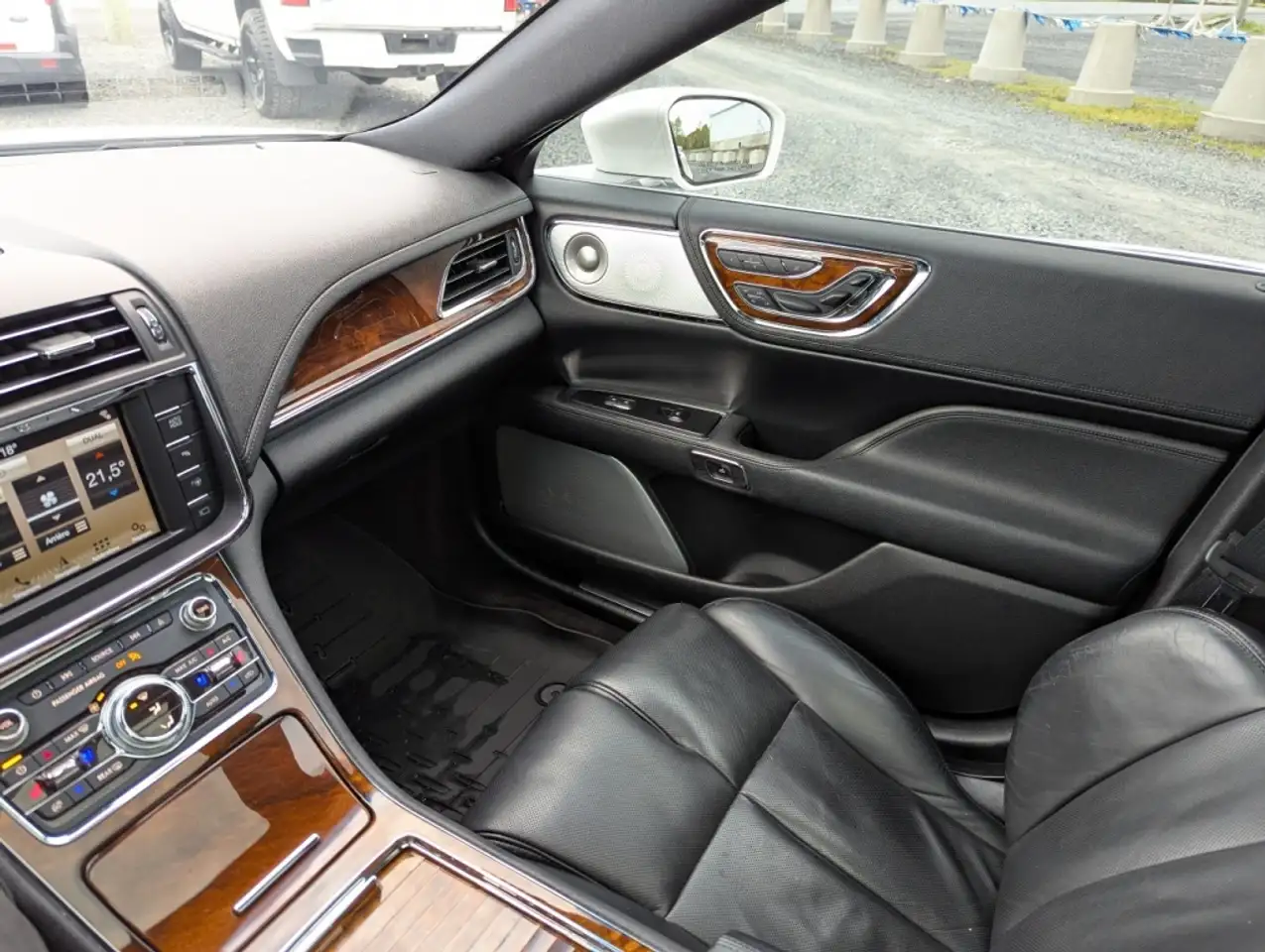 Lincoln Continental снимка Lincoln Continental