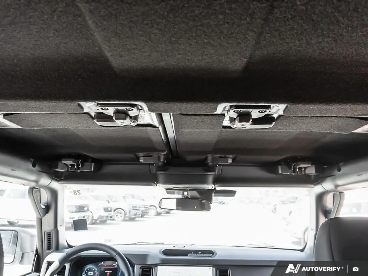 Ford Bronco снимка Ford Bronco