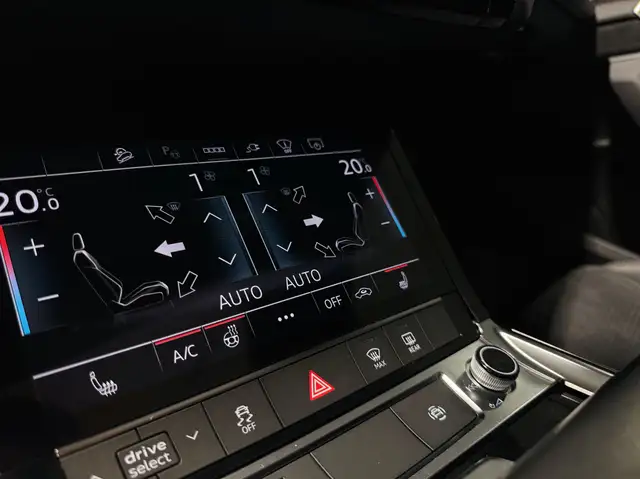 Audi E-Tron view 26