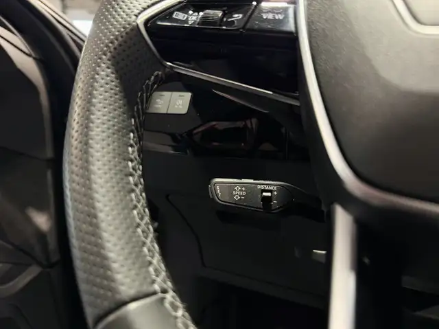 Audi E-Tron view 27