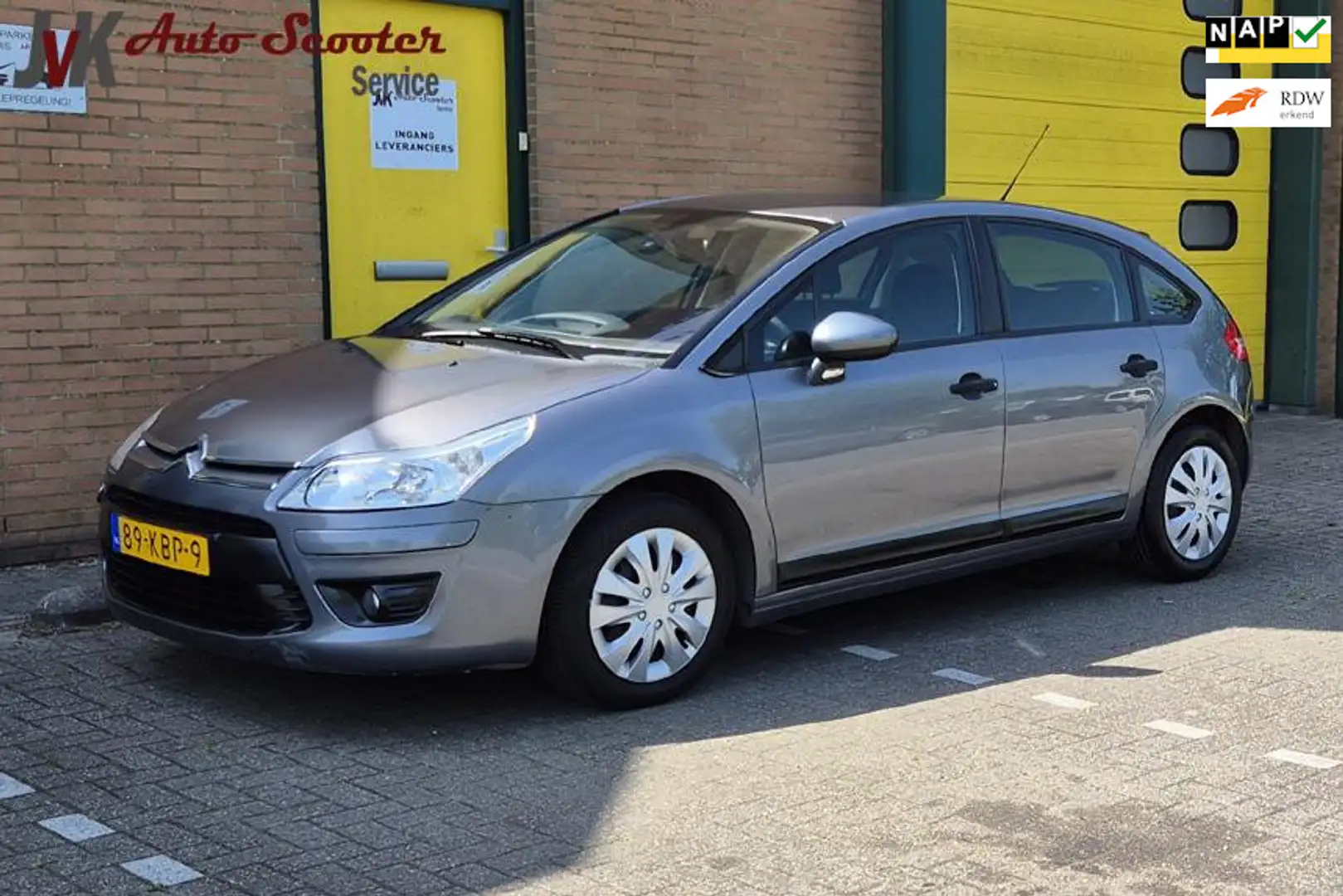 Citroen C4 1.6 VTi Anniversaire Airco! Nap! Cruise Control! Grijs - 1