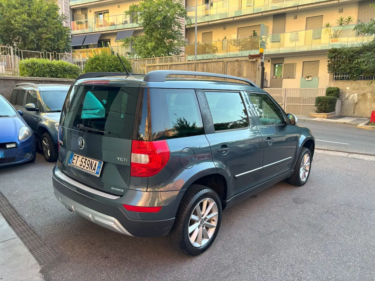 Skoda Yeti 1.6 TDI CR 105 CV Easy GreenLine Grigio - 2