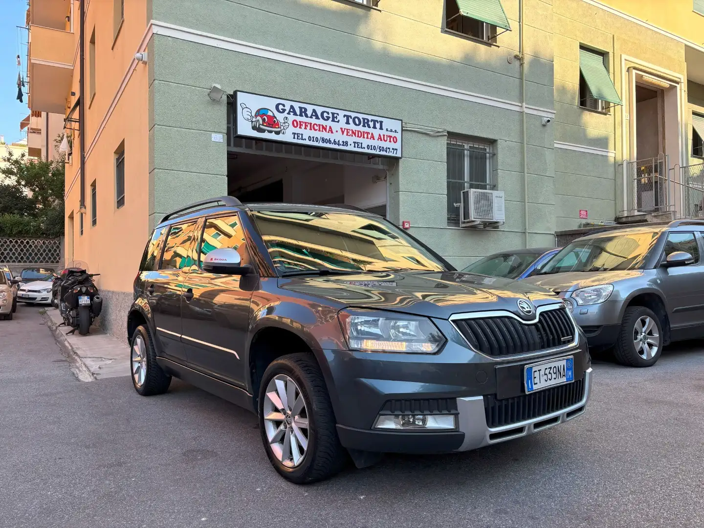 Skoda Yeti 1.6 TDI CR 105 CV Easy GreenLine Grigio - 1