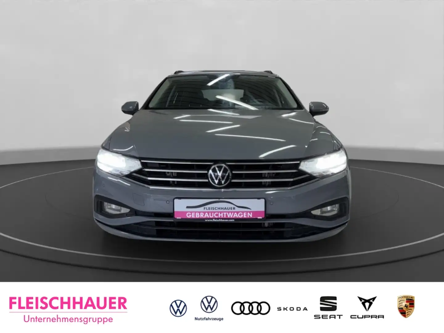 Volkswagen Passat Variant 1.5 TSI LED+ACC+NAVI+RFK+AHK+DAB+CARPLAY Grau - 2