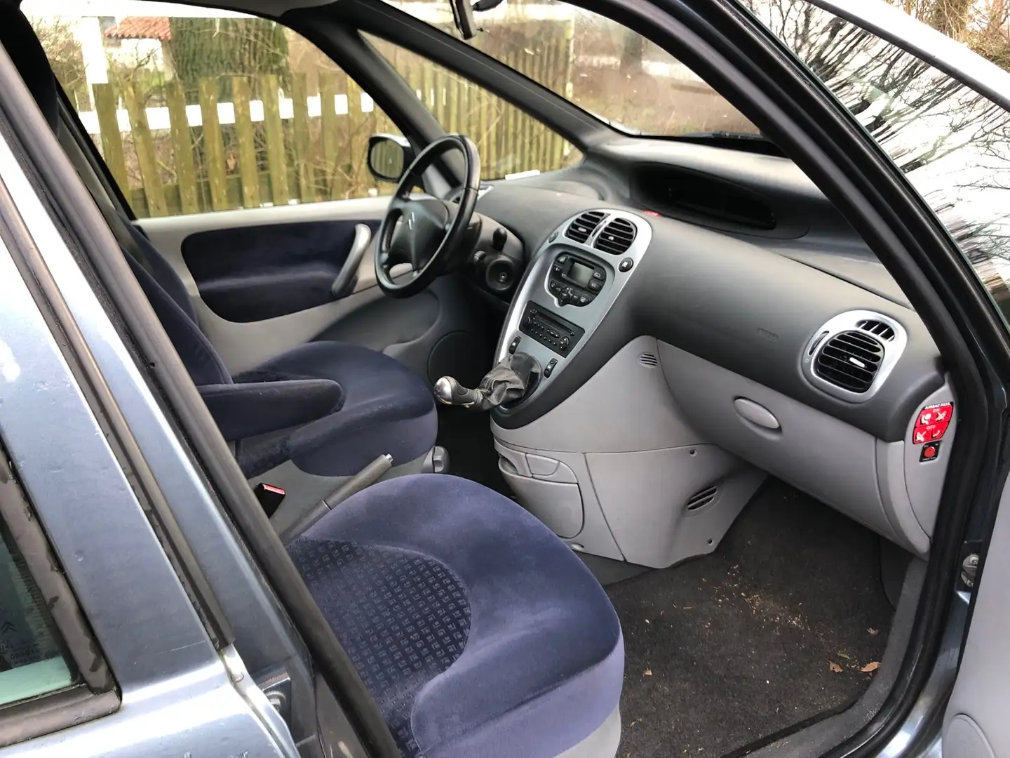 Citroen Xsara Picasso Xsara Picasso 1.6 HDi FAP Confort Silber - 2