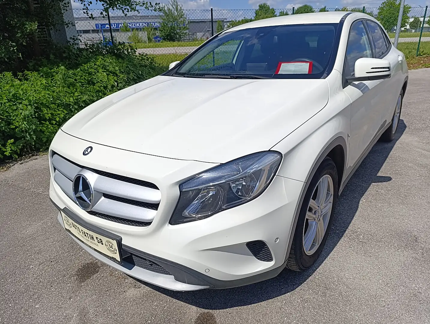 Mercedes-Benz GLA 180 CDI Aut. Weiß - 1