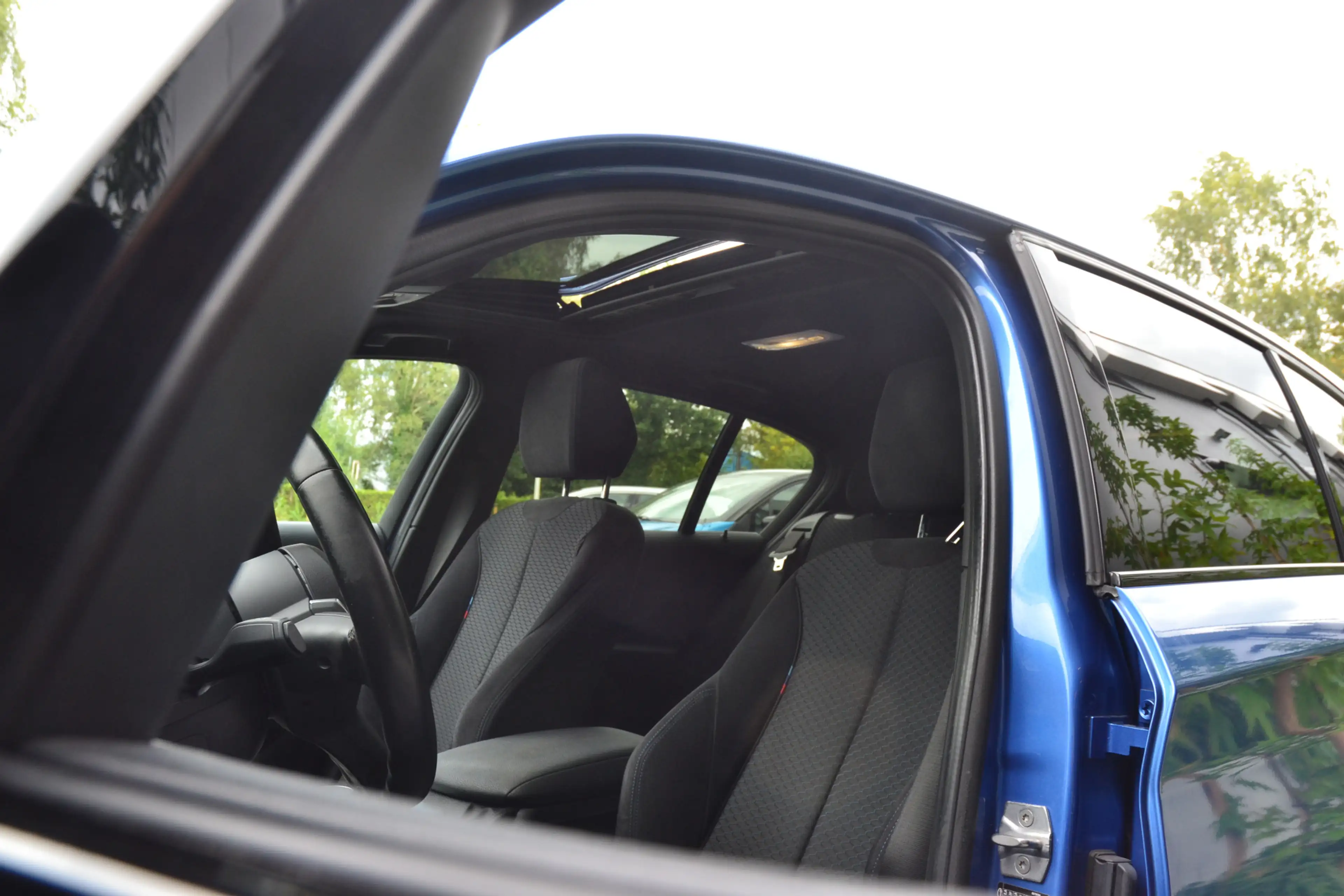 BMW 118 1-serie 118i Corporate Lease Executive M-Sport NAP — photo 5