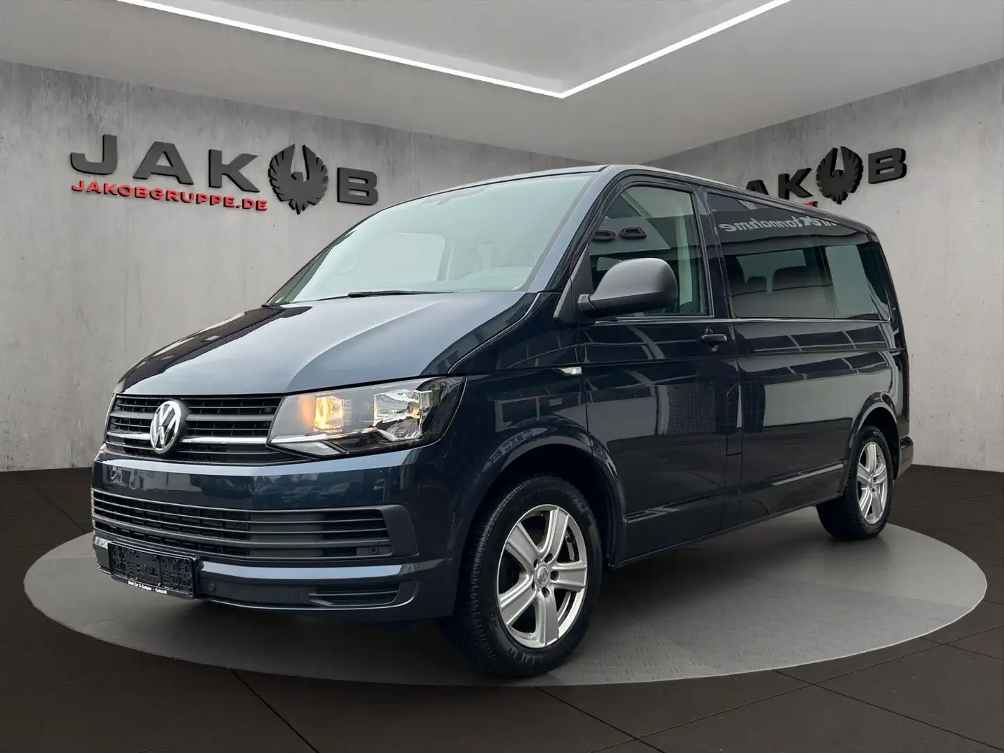 Volkswagen T6 Multivan Blau - 1