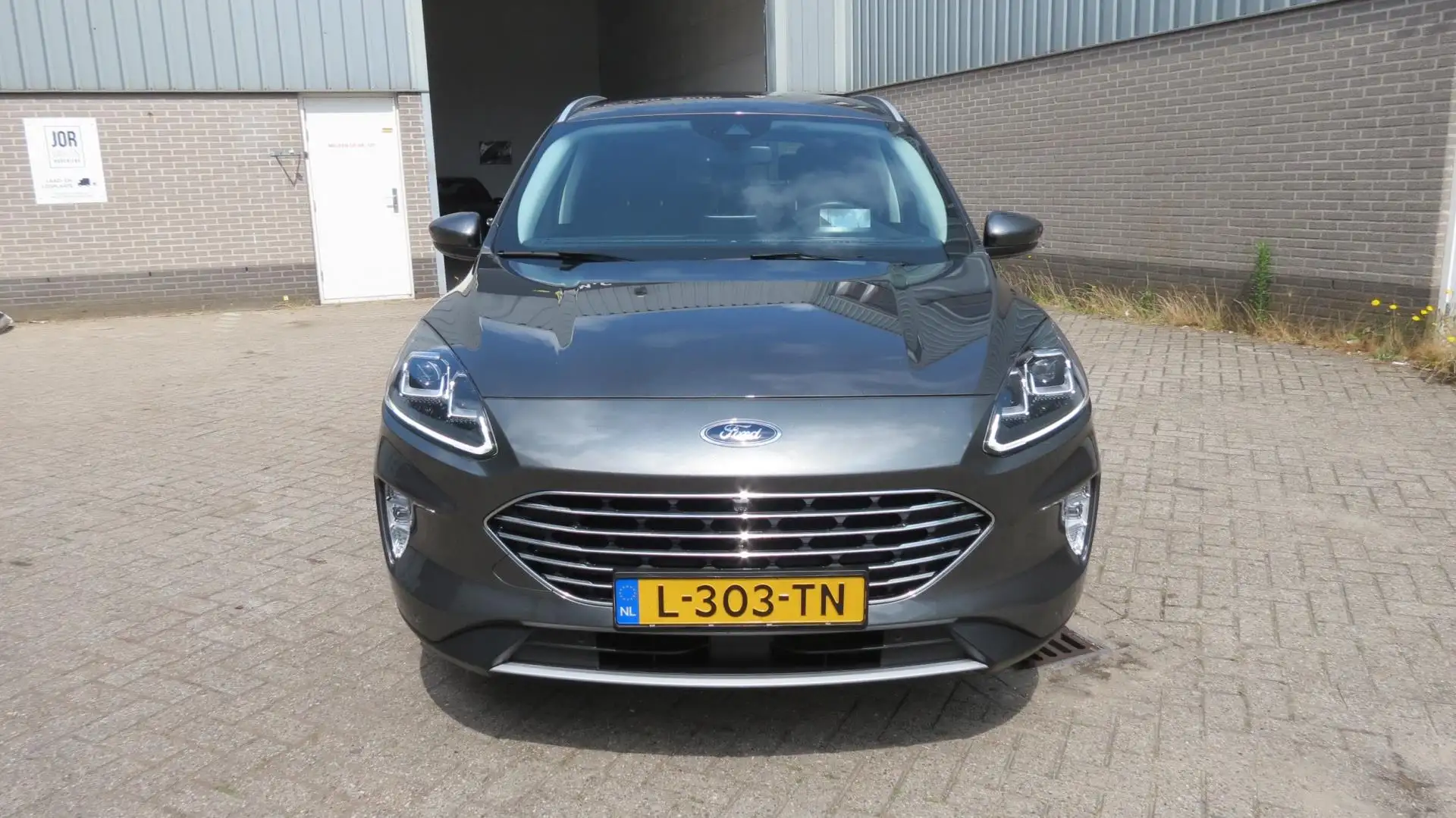 Ford Kuga 2.5 PHEV Titanium X Grau - 2