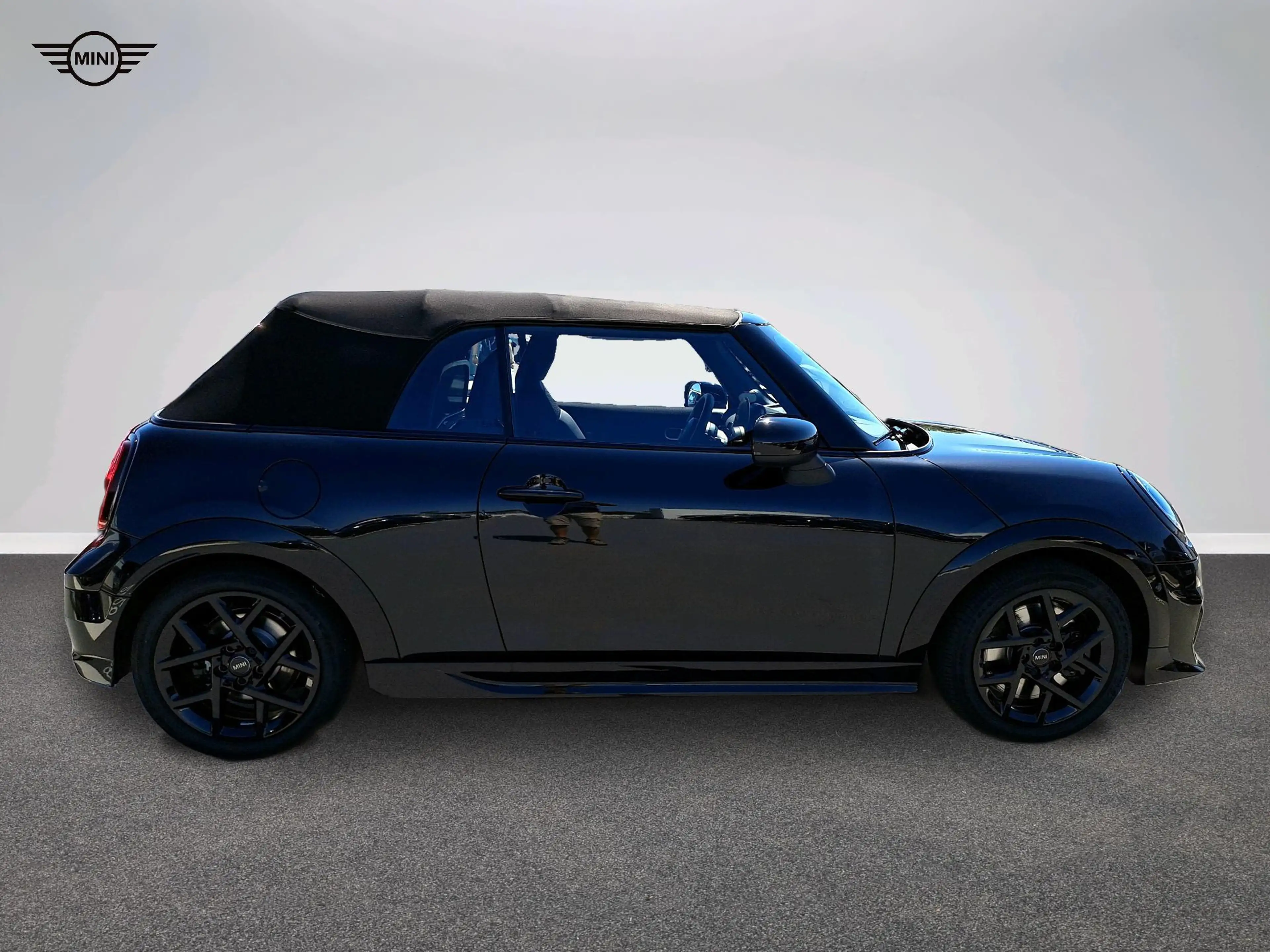 MINI Cooper S Cabrio John Cooper Works Trim — photo 2