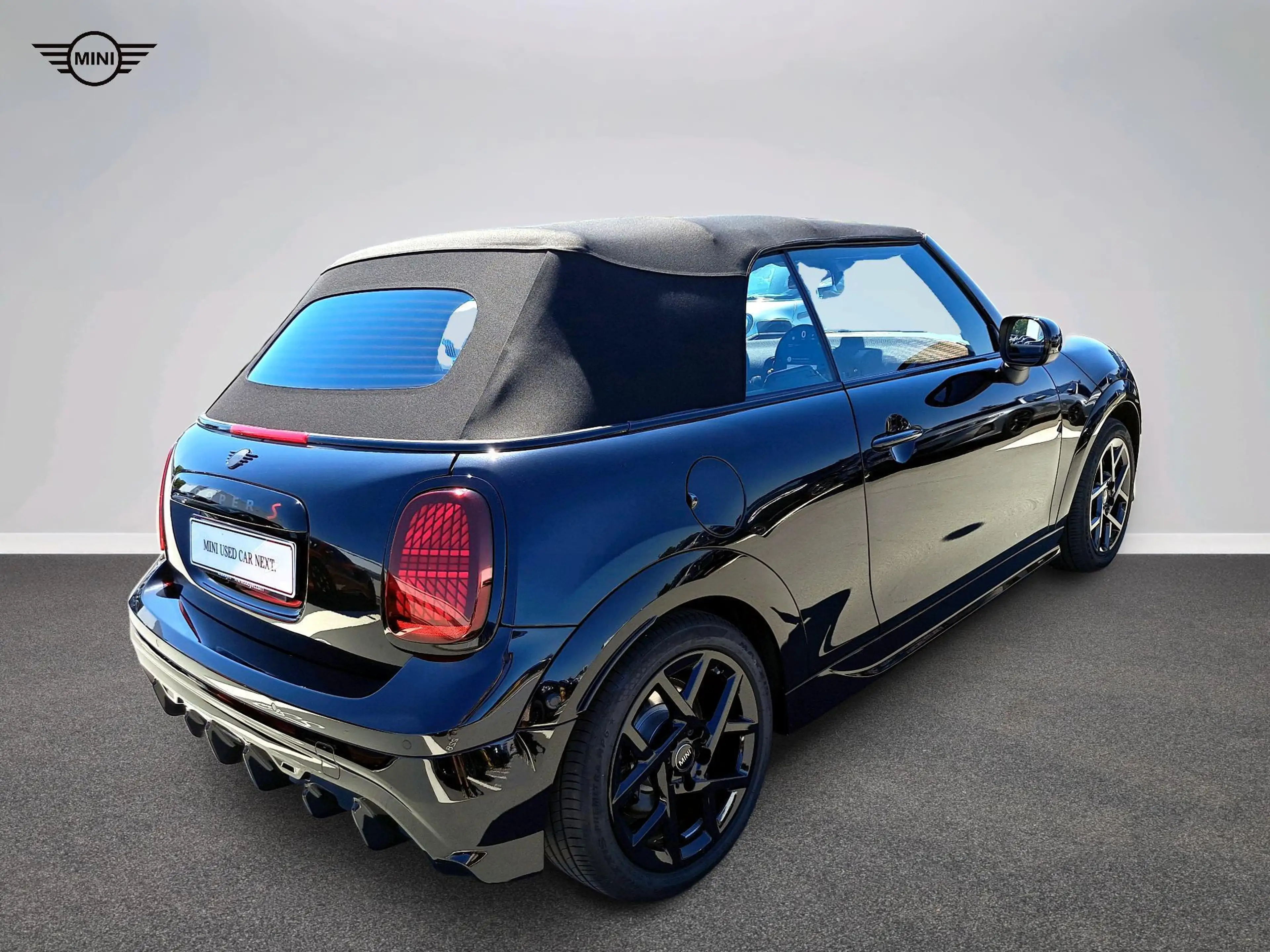 MINI Cooper S Cabrio John Cooper Works Trim — photo 5