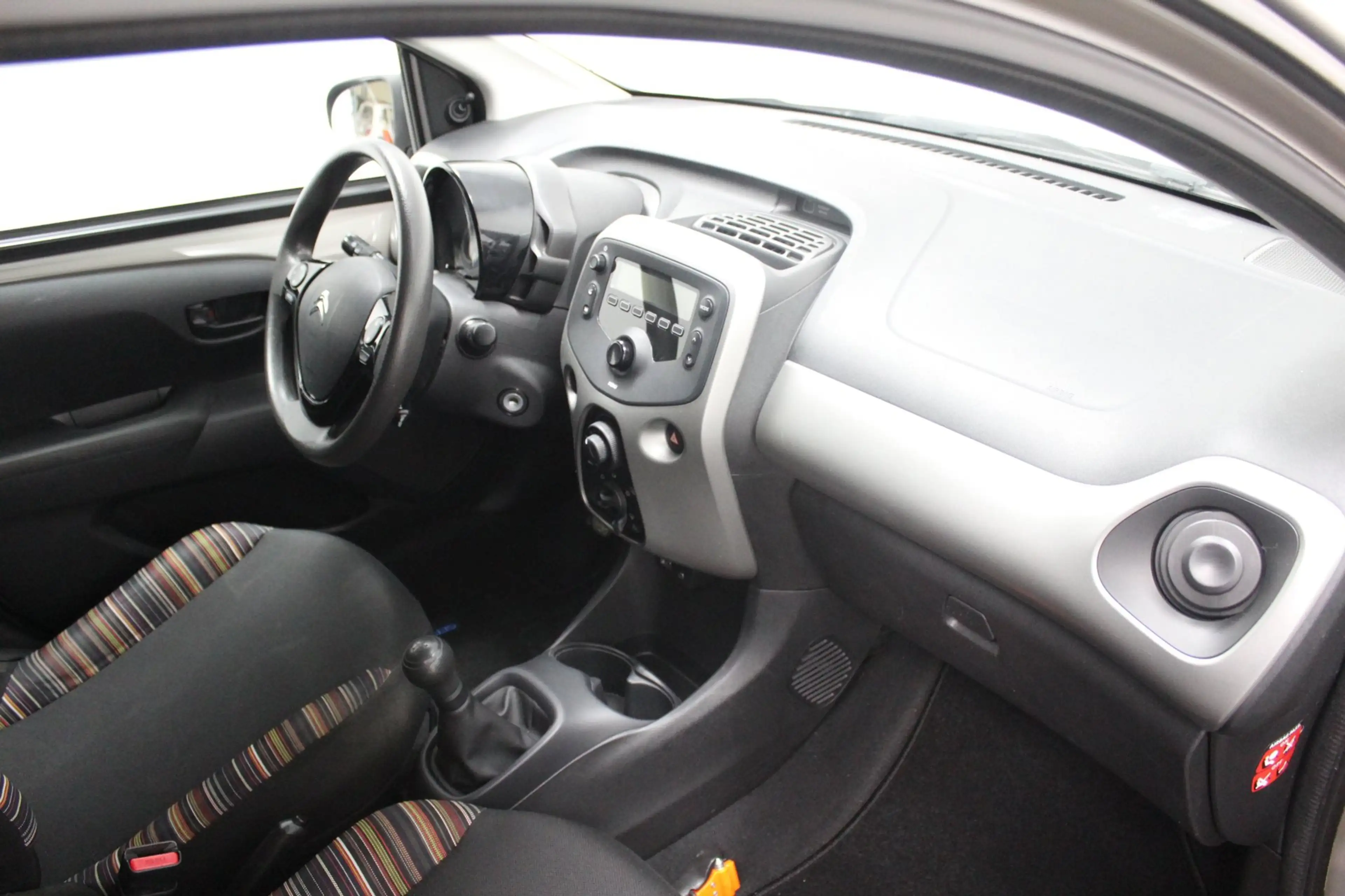Citroen C1 1.0 e-VTi Feel| Airco | Unieke kleur | Goed onderh — photo 13