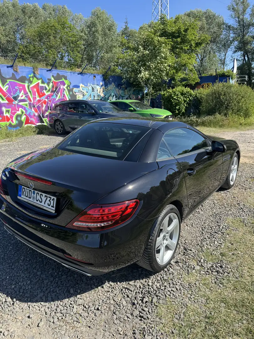 Mercedes-Benz SLC 180 9G-TRONIC - 2