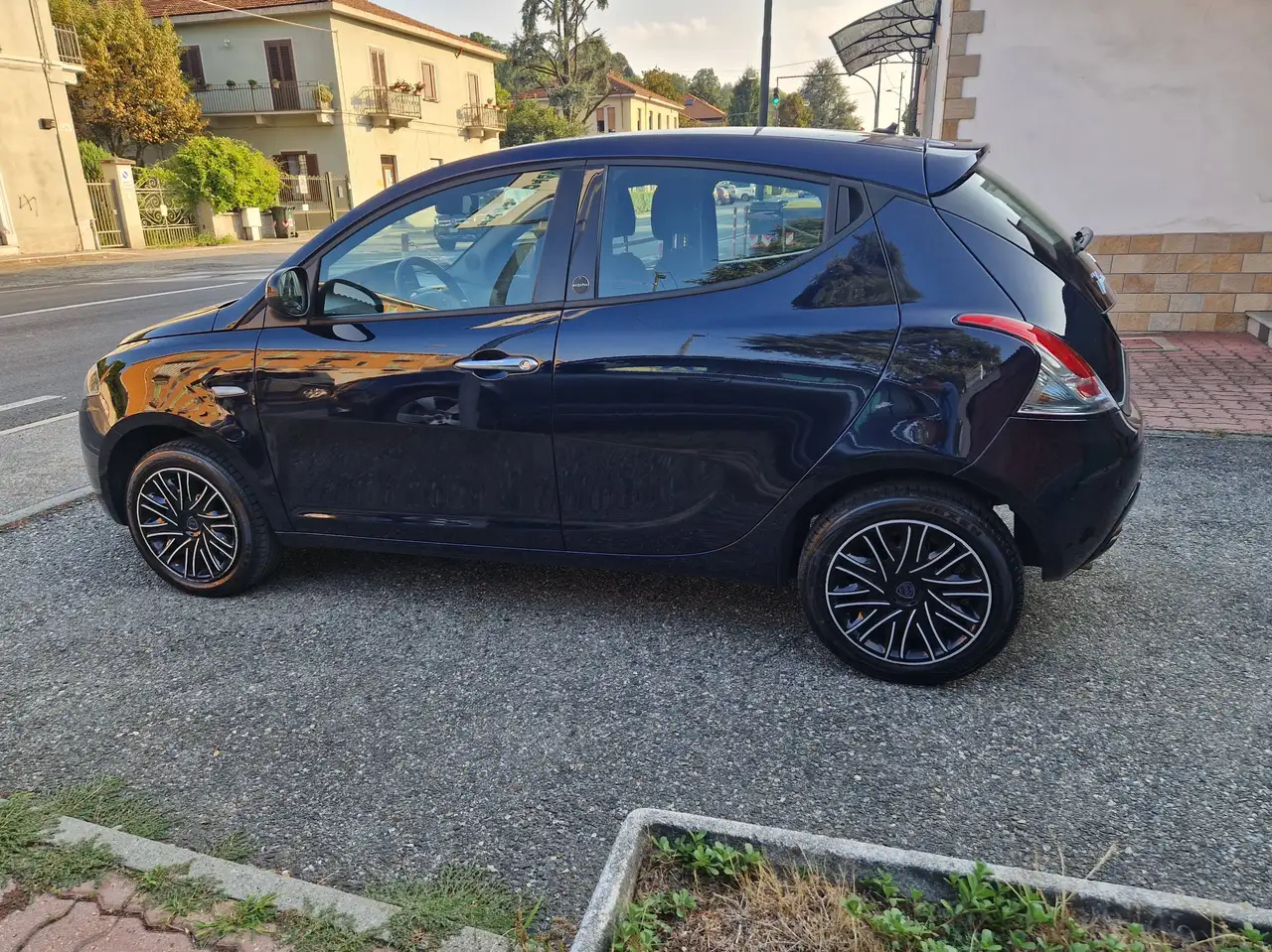 Lancia Ypsilon 2021 — фото 8