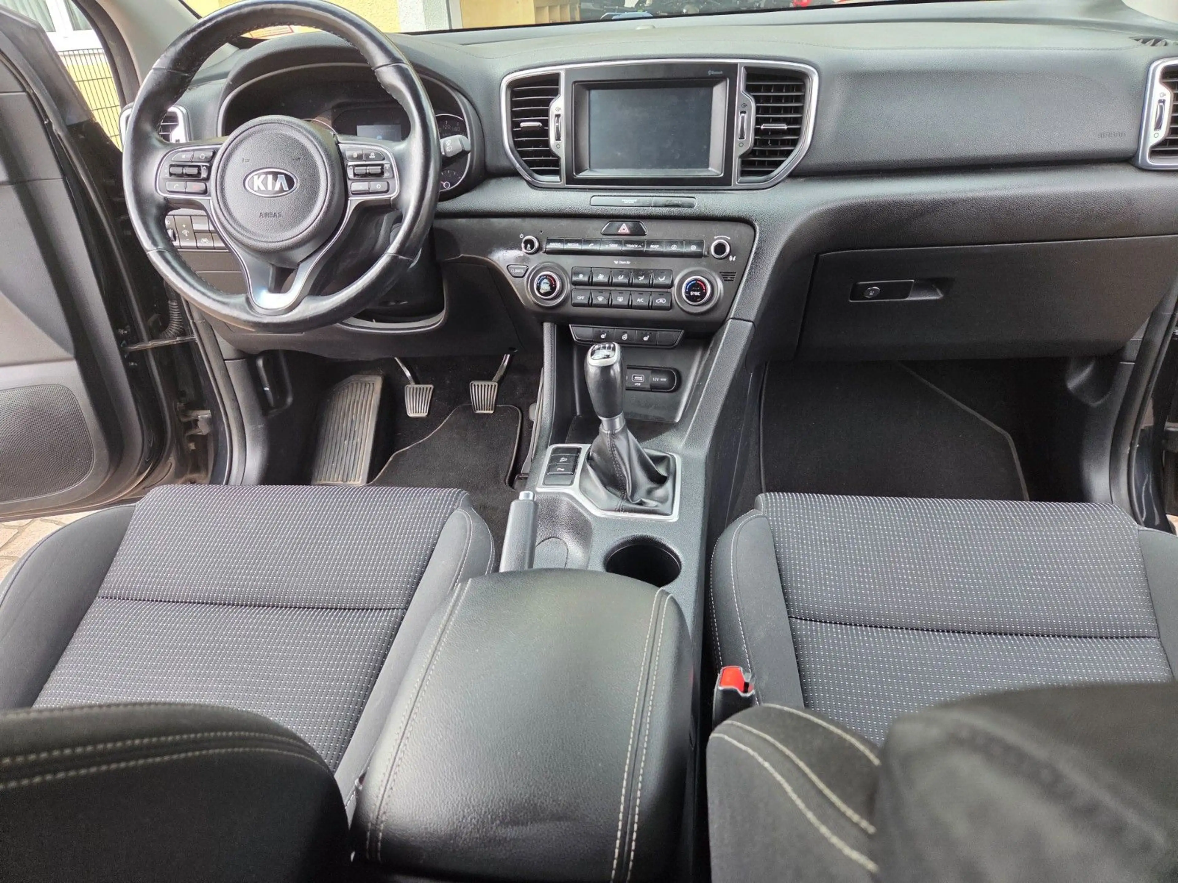 Kia Sportage 1.7 CRDi 2WD Spirit — photo 5