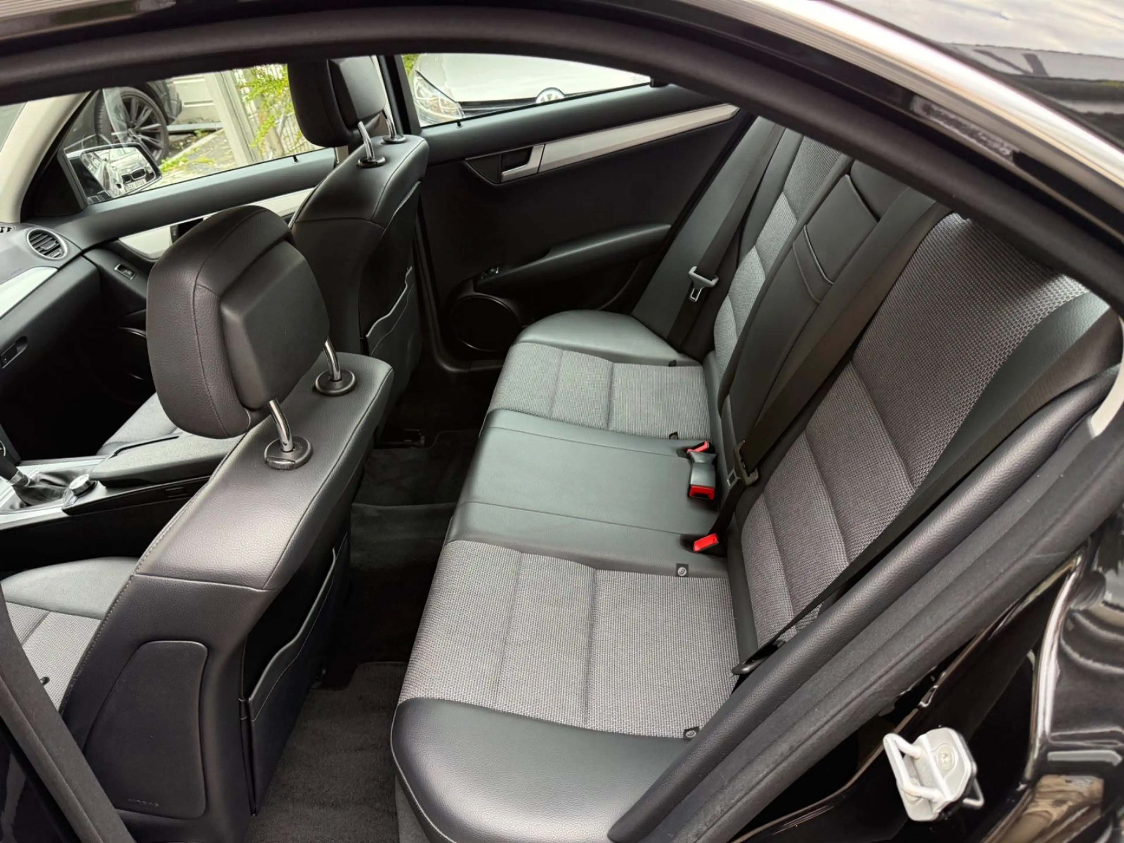 Mercedes-Benz C 200 Limousine C 200 CDI BlueEfficiency 2.HAND/AHK — photo 10