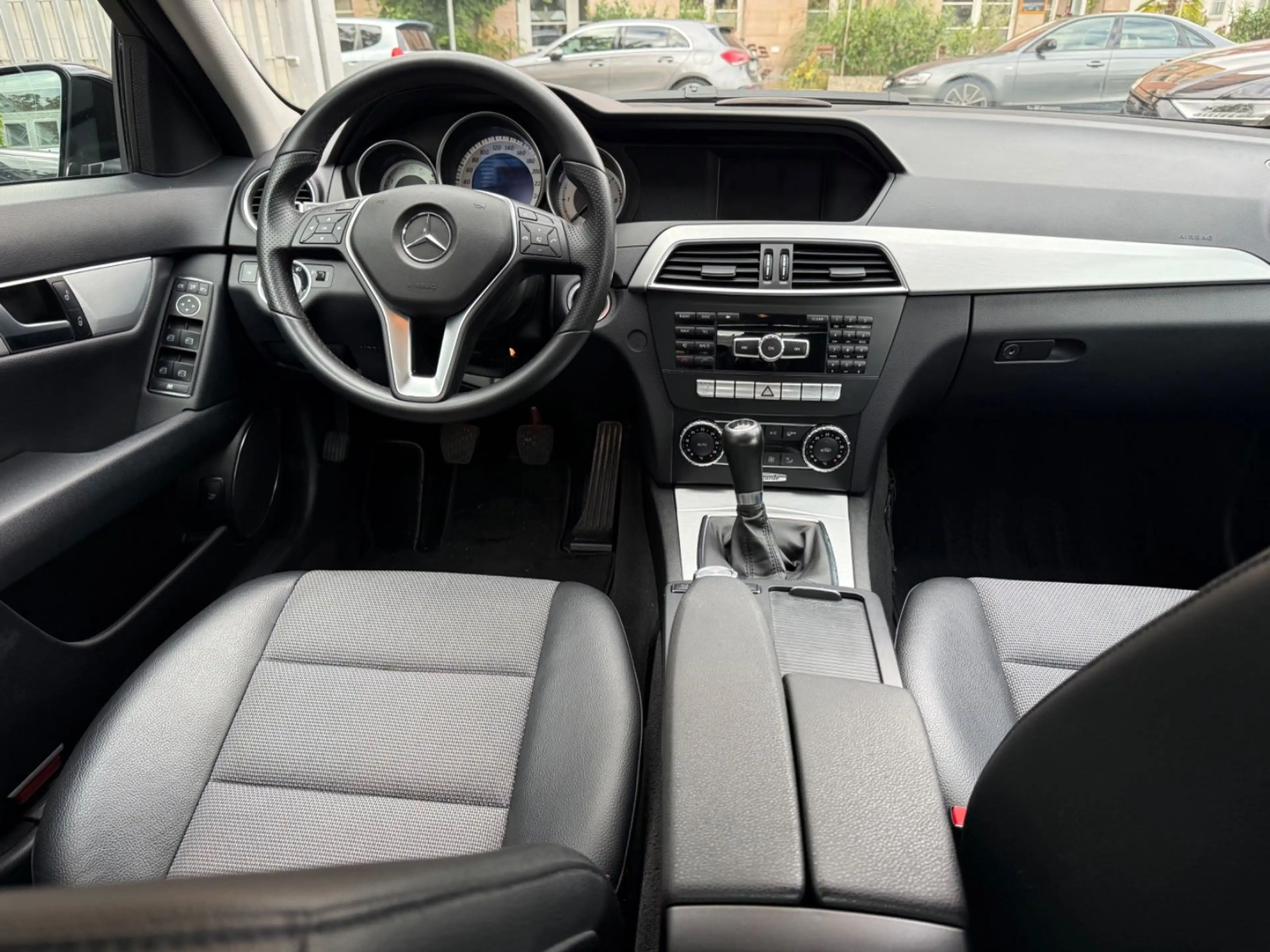 Mercedes-Benz C 200 Limousine C 200 CDI BlueEfficiency 2.HAND/AHK — photo 11