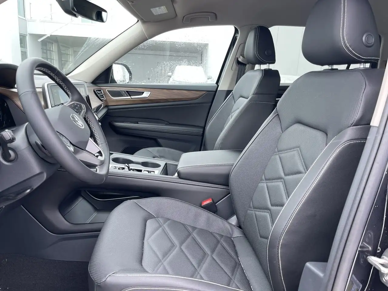 Volkswagen Atlas снимка Volkswagen Atlas