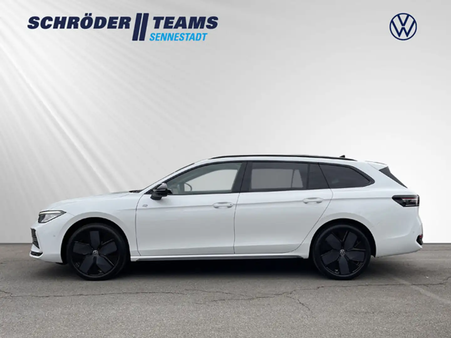 Volkswagen Passat Variant 2.0 TDI DSG R-line Bílá - 2