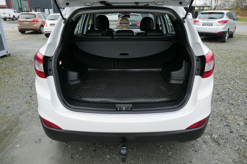 Hyundai iX35 FIFA World Cup Edition 2WD*AHK 1200Kg*1 Han — photo 13