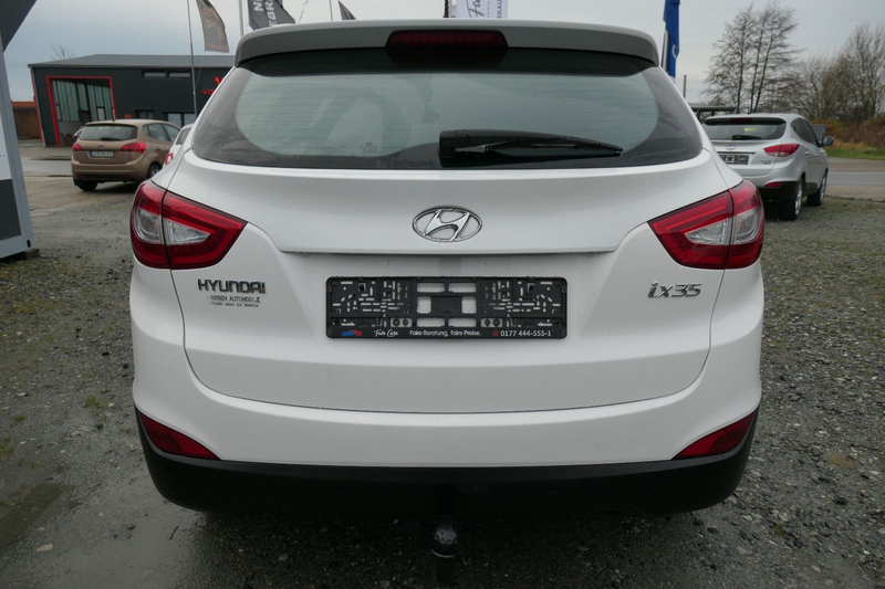 Hyundai iX35 FIFA World Cup Edition 2WD*AHK 1200Kg*1 Han — photo 4
