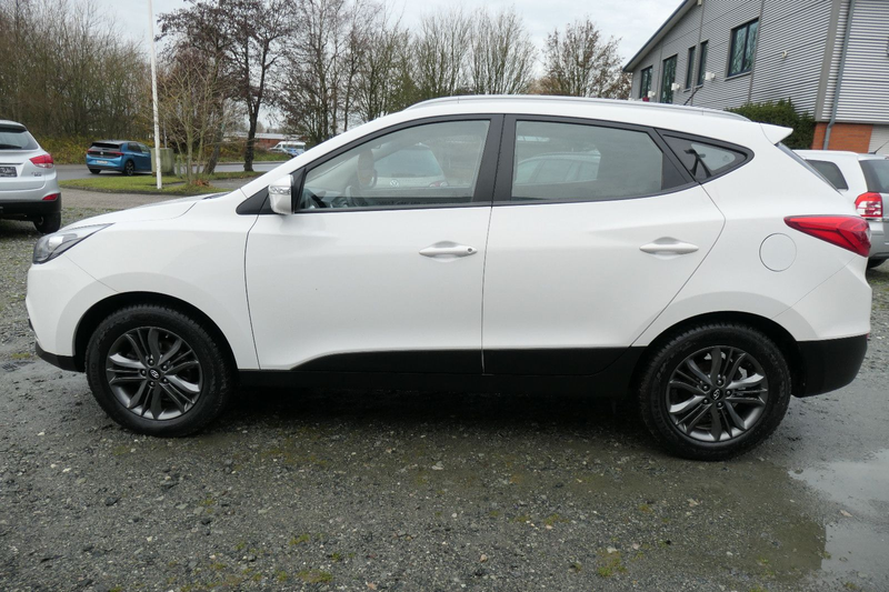 Hyundai iX35 FIFA World Cup Edition 2WD*AHK 1200Kg*1 Han — photo 6