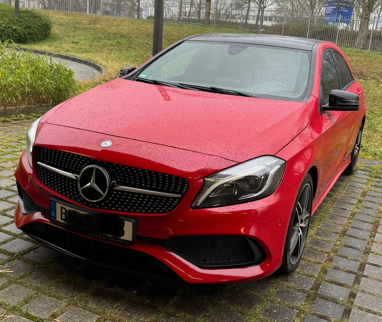 Mercedes-Benz A 220 A 220 4Matic (176.047) AMG-Paket Rot - 2