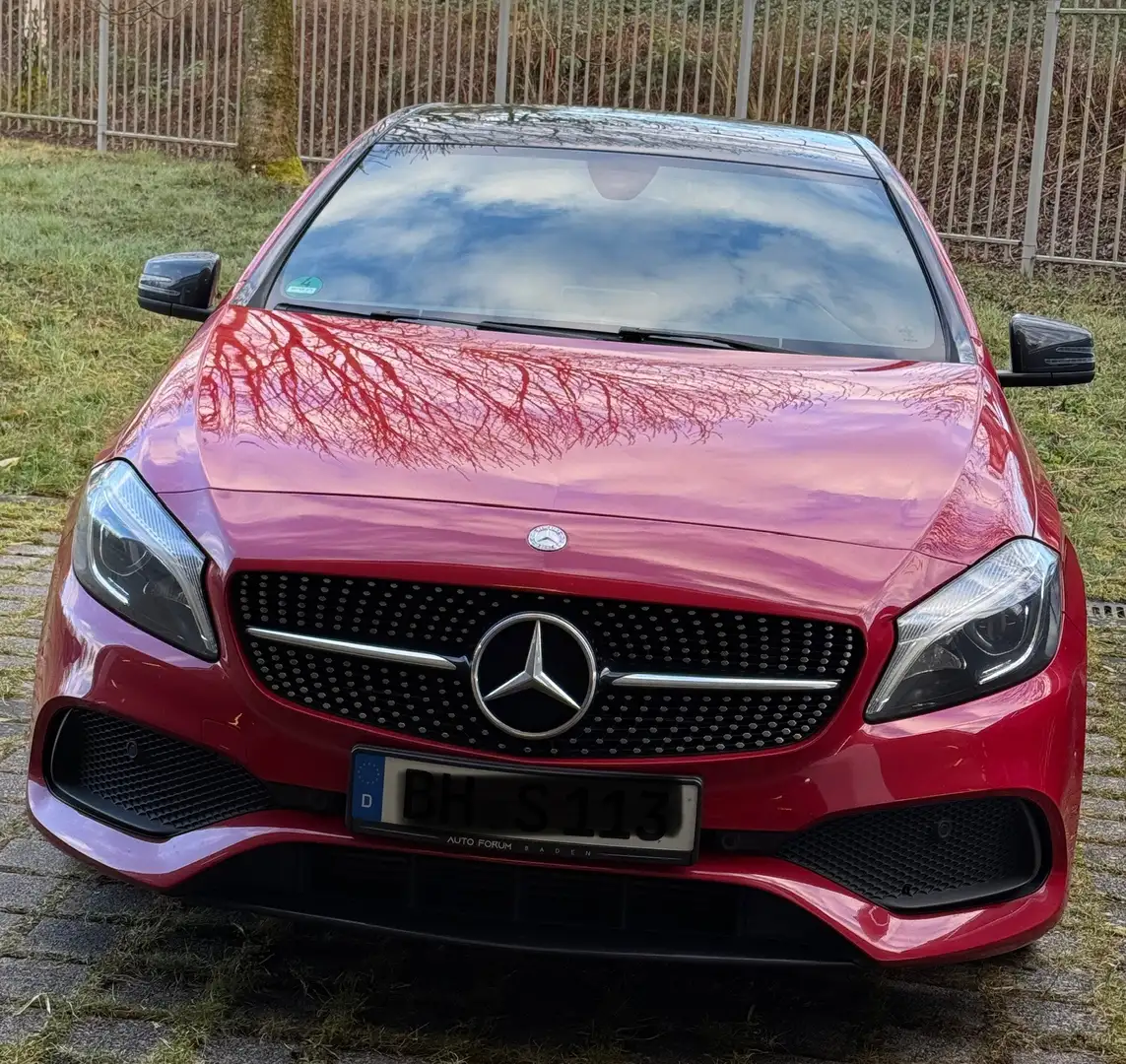 Mercedes-Benz A 220 A 220 4Matic (176.047) AMG-Paket Rot - 1