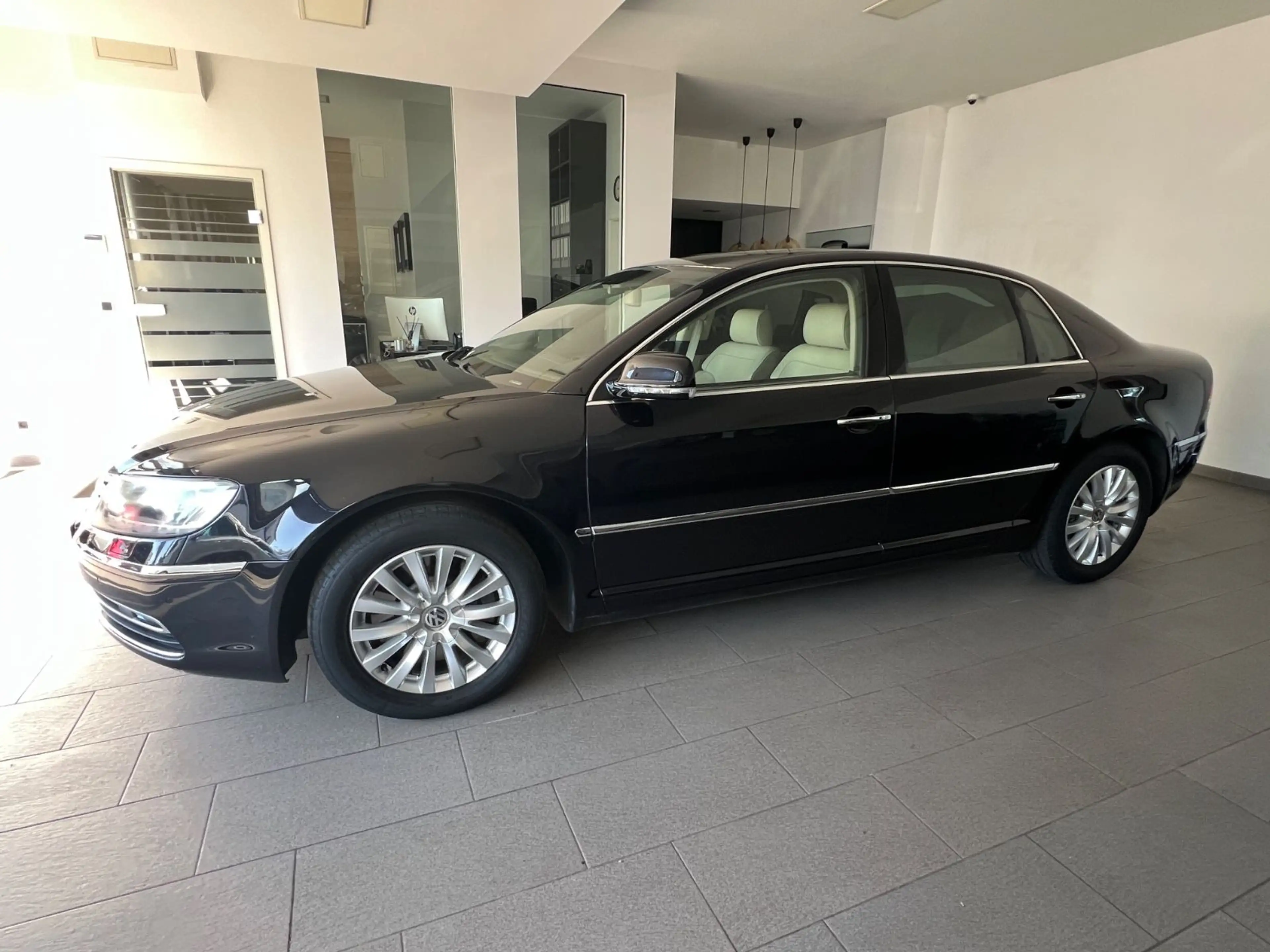 Volkswagen Phaeton 3.0 V6 TDI 4M 5-Sitzer NUR 137TKM — photo 4