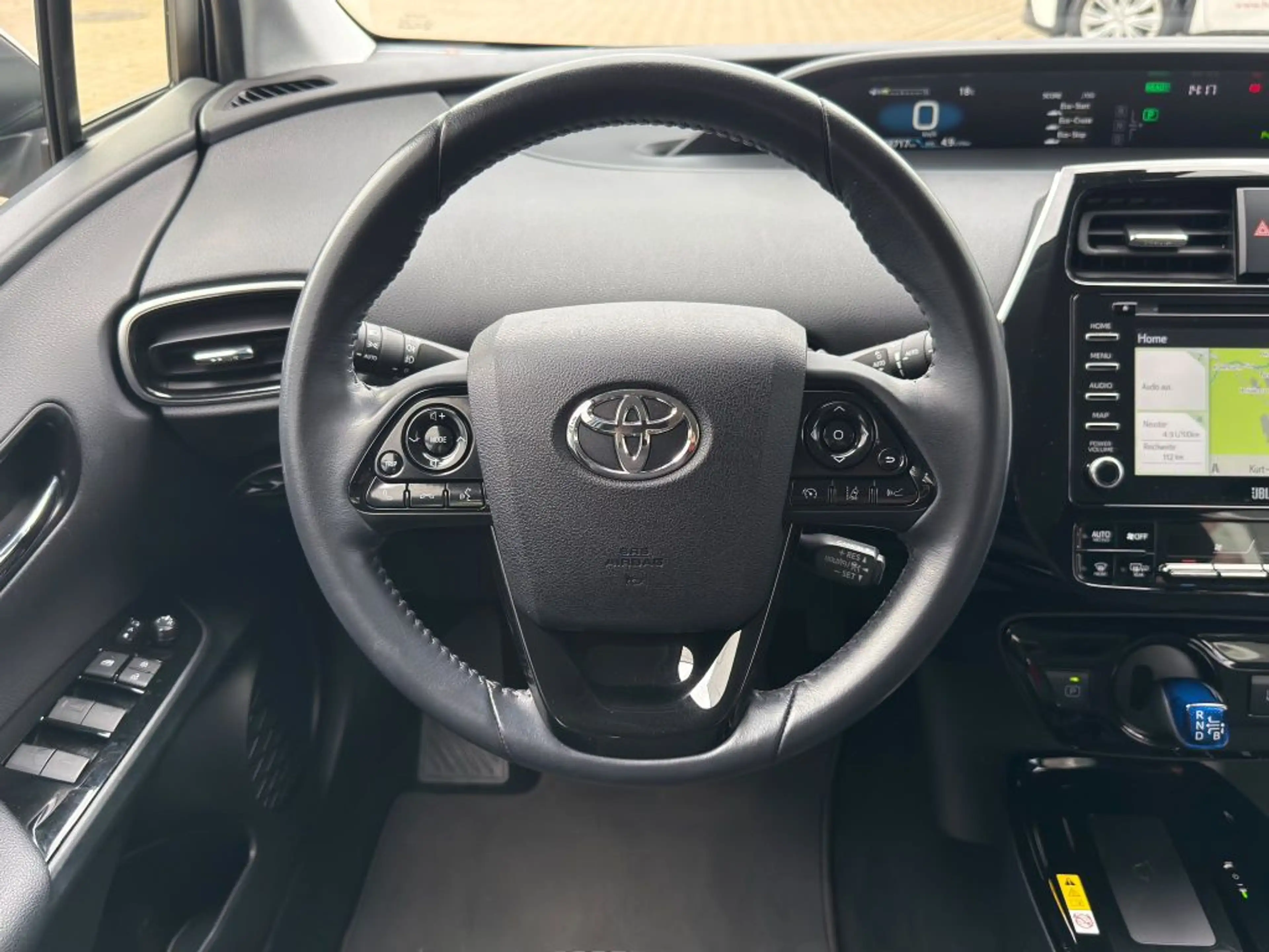 Toyota Prius Hybrid Comfort — photo 13