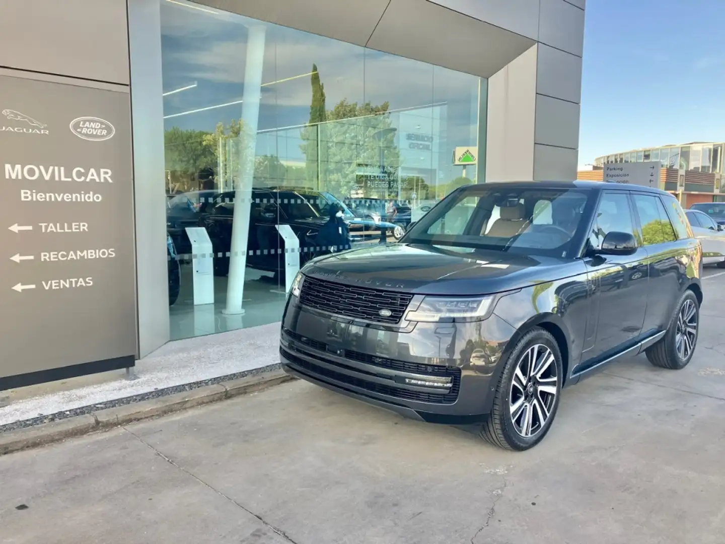 Land Rover Range Rover 3.0 Si6 PHEV SE SWB AWD Aut. 460 Gri - 1