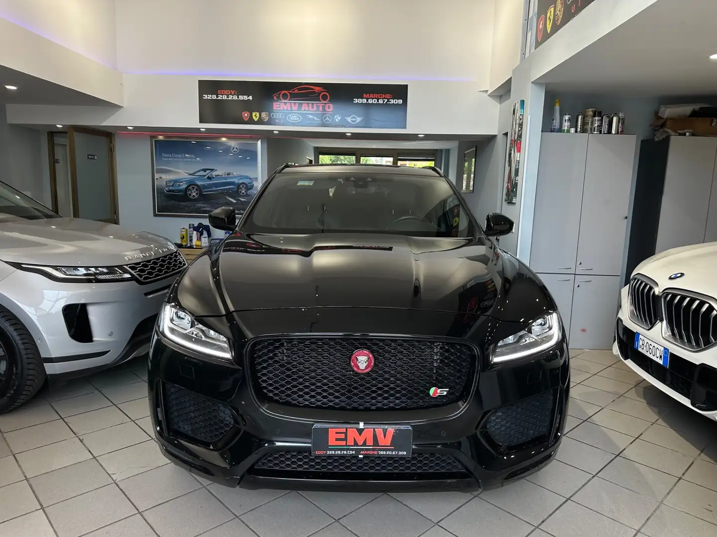Jaguar F-Pace 3.0 D 300 CV AWD aut. 300 Sport iva esposta Nero - 2