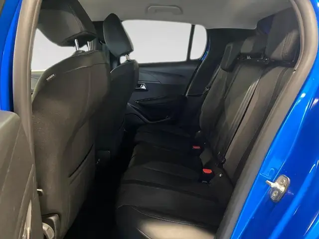 Peugeot 208 view 8