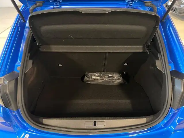 Peugeot 208 view 9