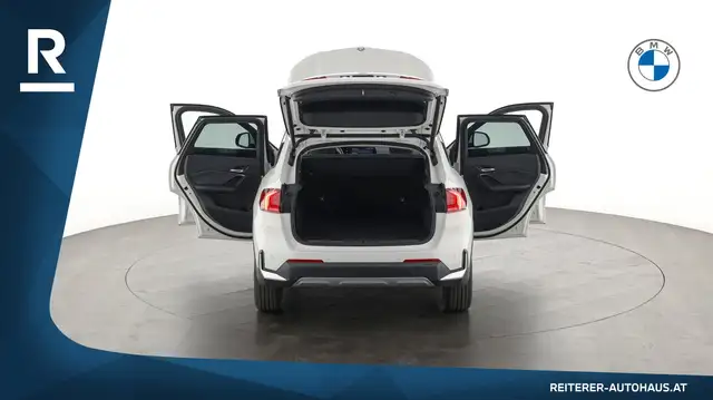 BMW X1 view 11