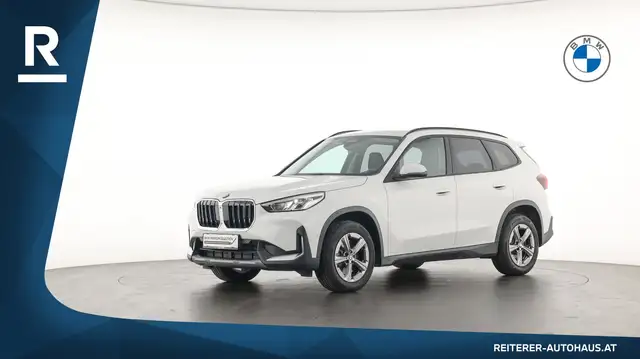 BMW X1 view 3