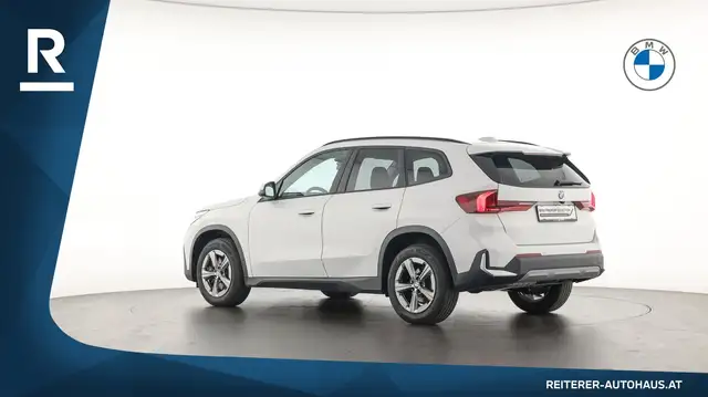 BMW X1 view 4