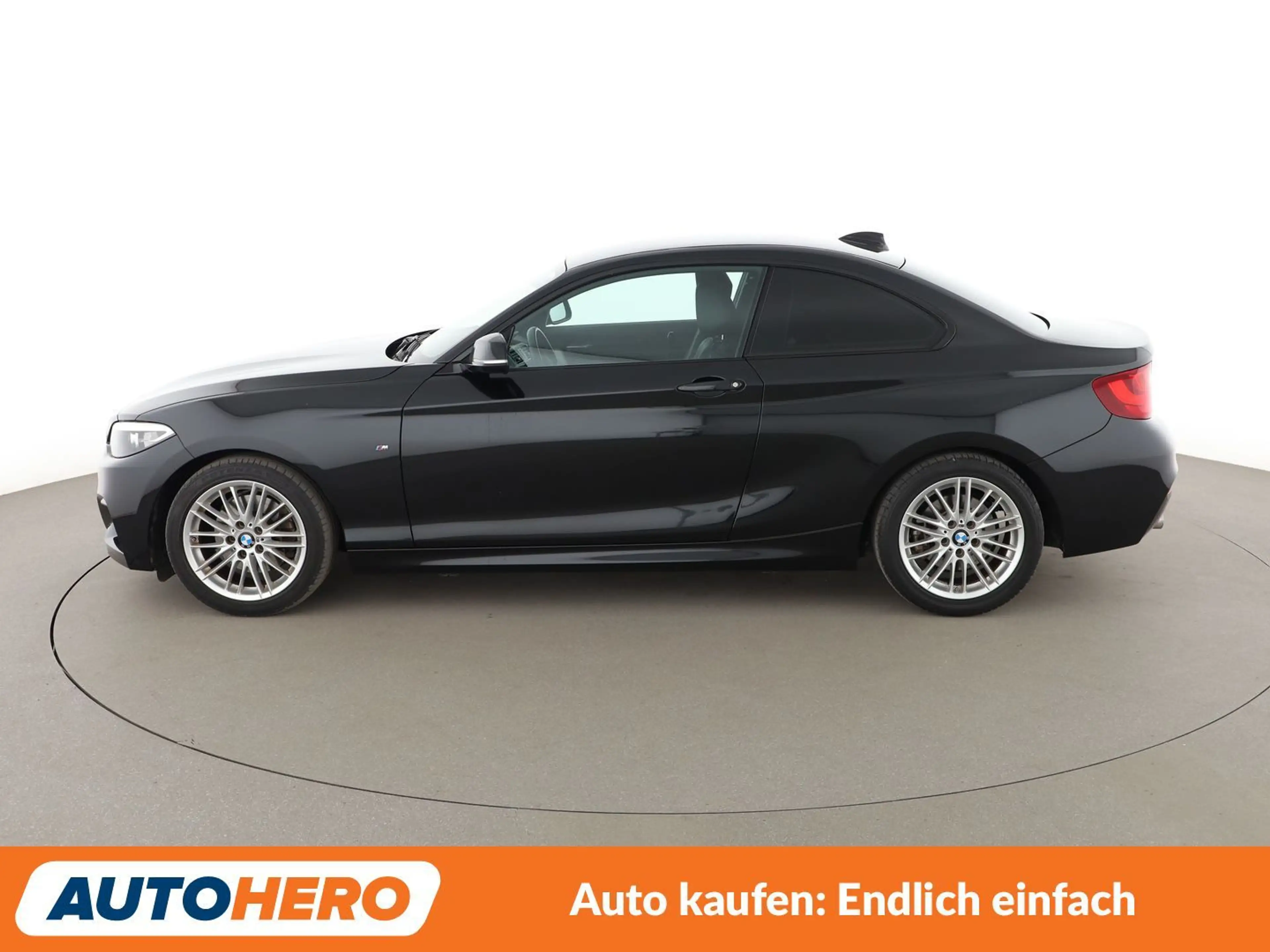 BMW 220 220i M Sport Aut.*NAVI*TEMPO*CAM*PDC*SHZ*ALU*KLIMA — photo 3