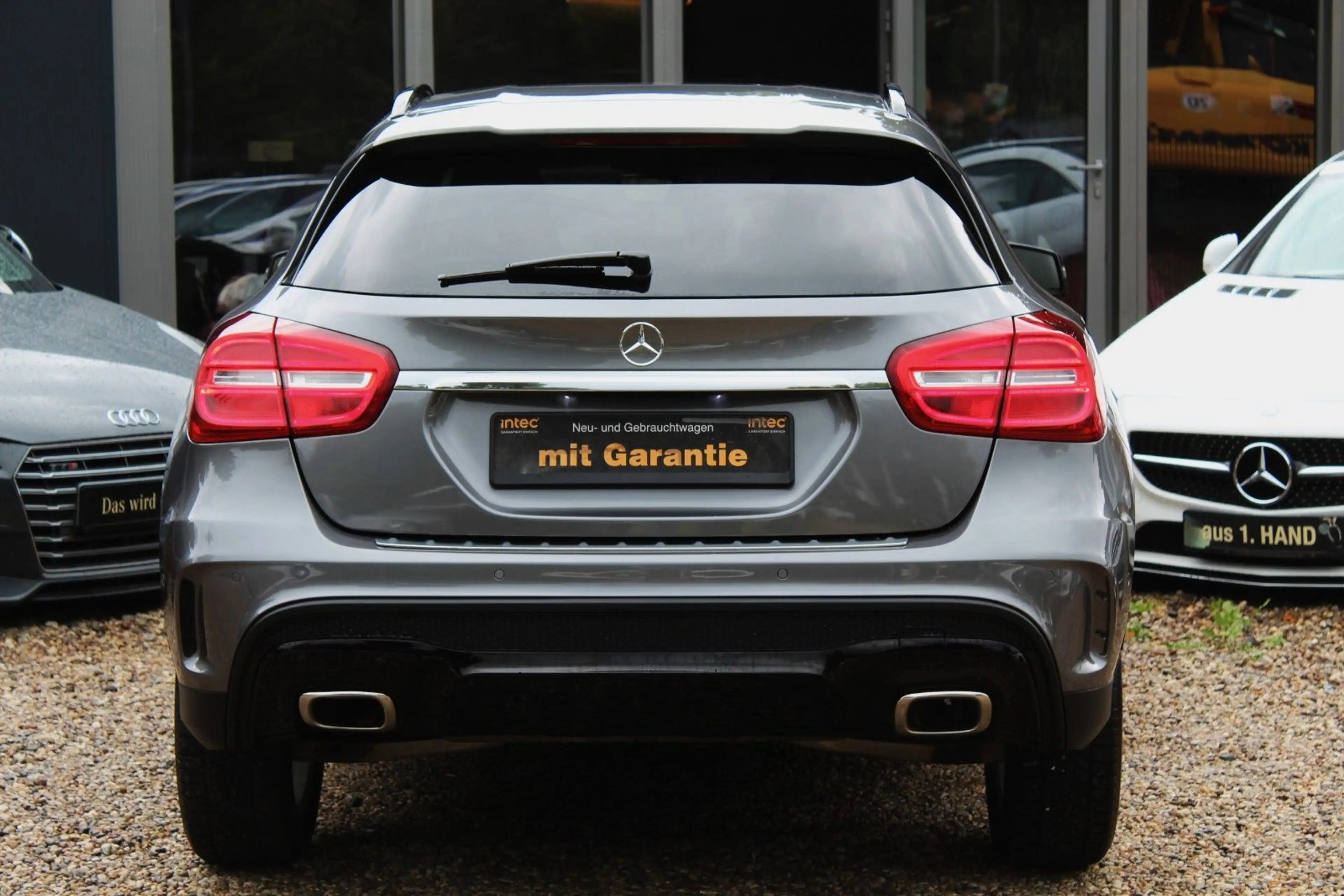 Mercedes-Benz GLA 200 AMG Line 7-G LEDER LED PDC NAVI  SPORTSI — photo 4