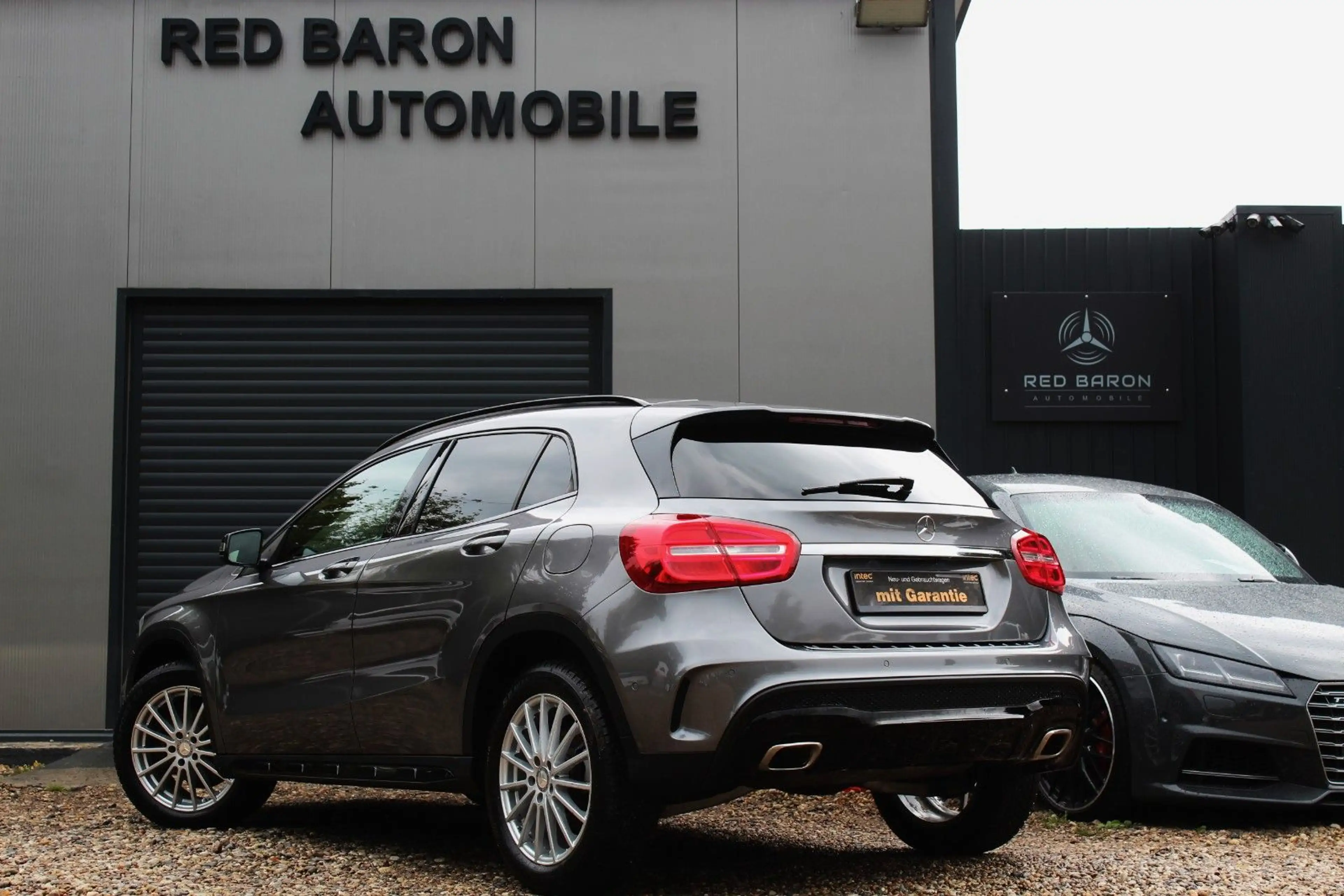 Mercedes-Benz GLA 200 AMG Line 7-G LEDER LED PDC NAVI  SPORTSI — photo 7